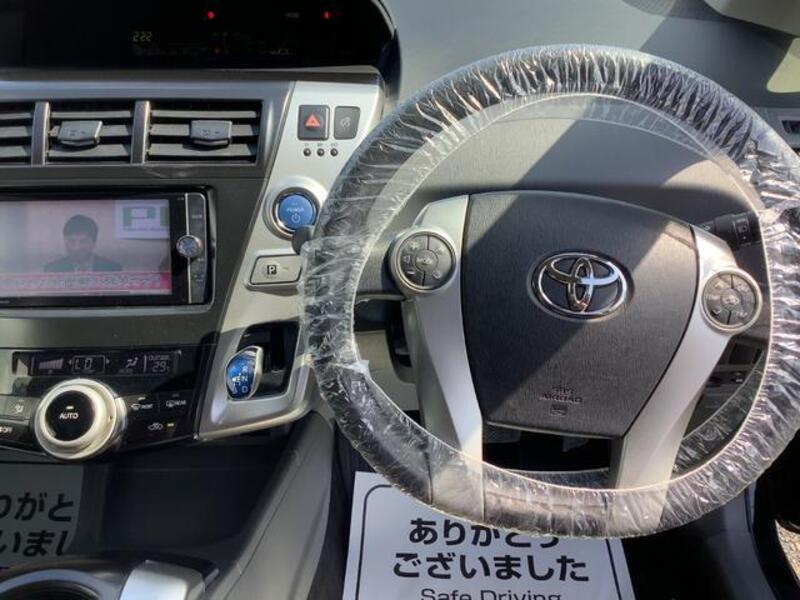 PRIUS ALPHA