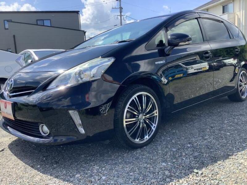 PRIUS ALPHA