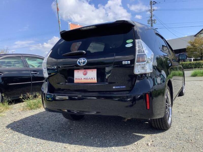 PRIUS ALPHA