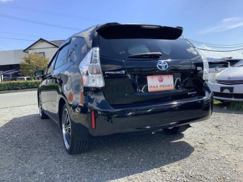 PRIUS ALPHA