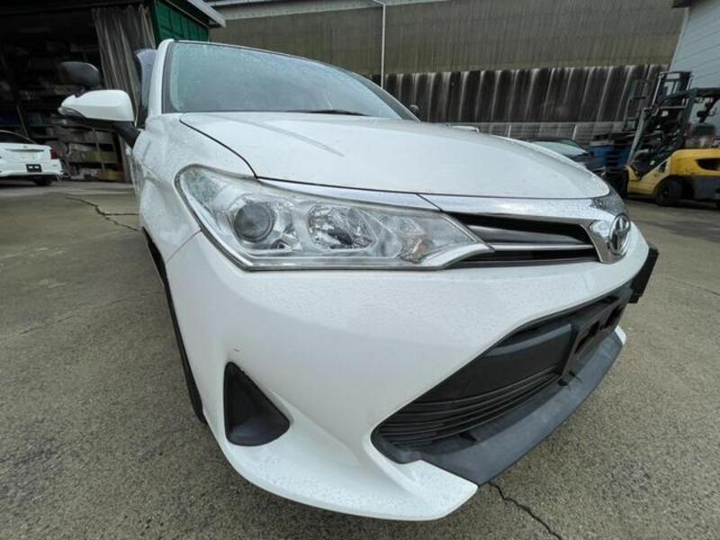 COROLLA AXIO