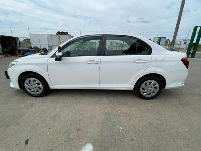 COROLLA AXIO