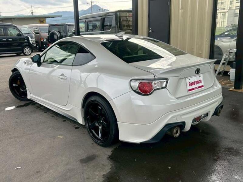 86