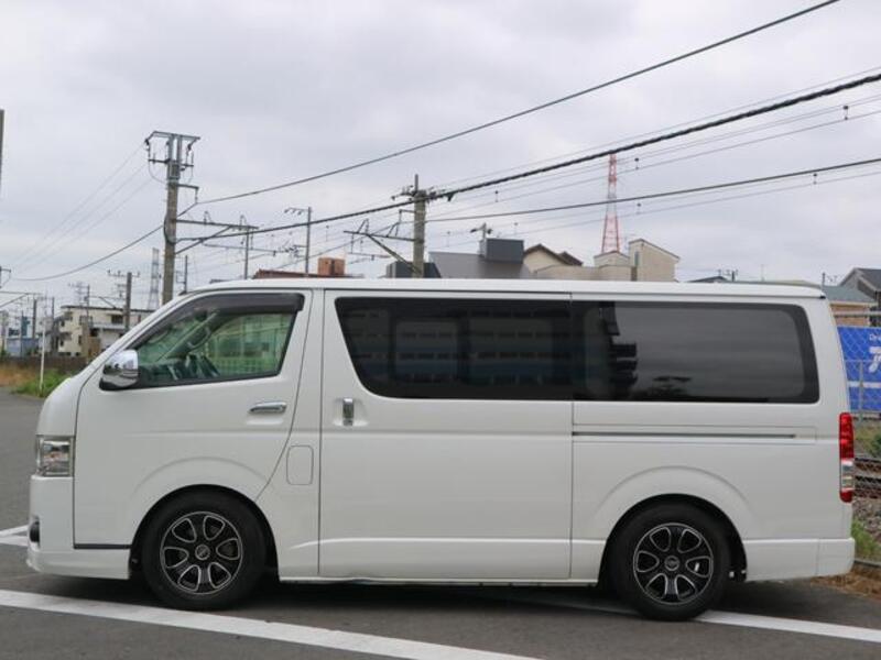 HIACE VAN
