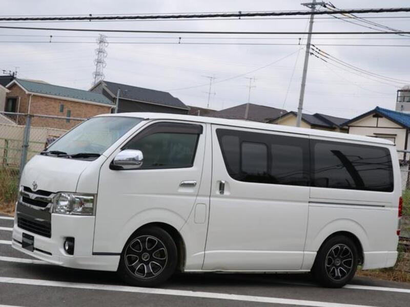 HIACE VAN