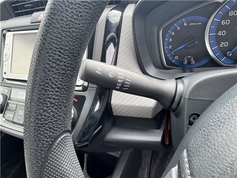 COROLLA AXIO