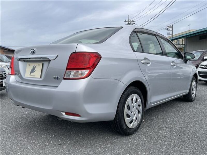 COROLLA AXIO