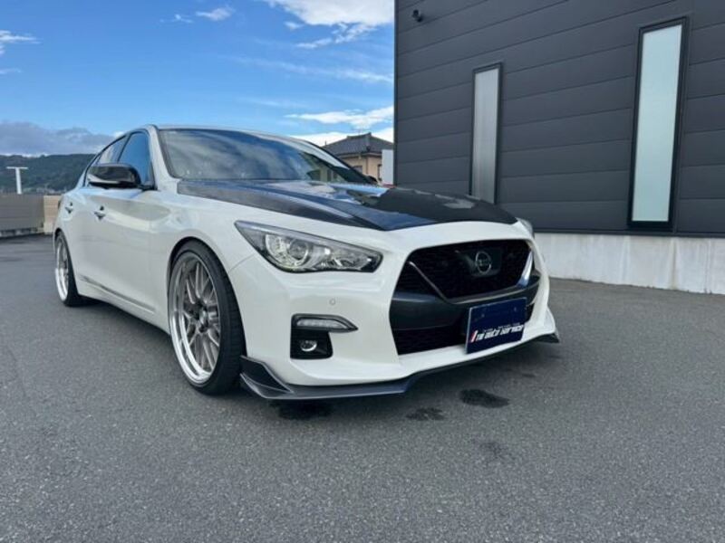 NISSAN SKYLINE