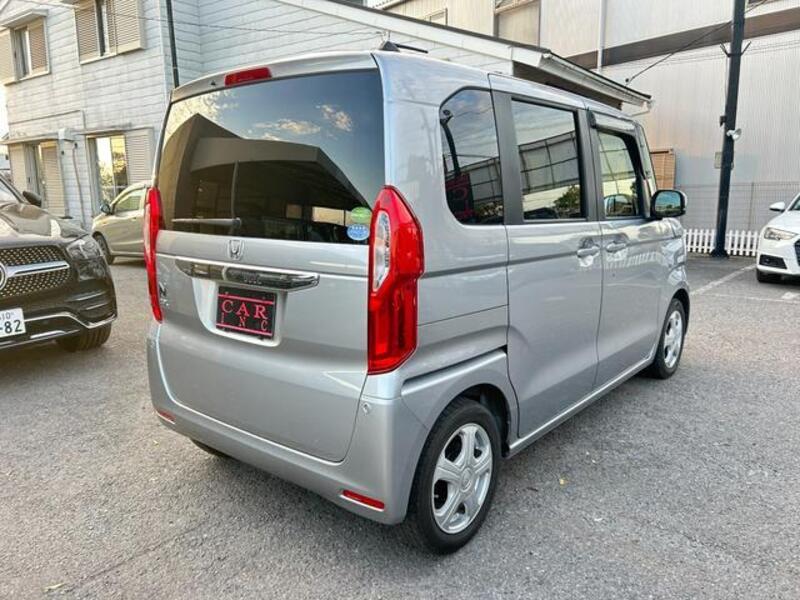 N BOX CUSTOM