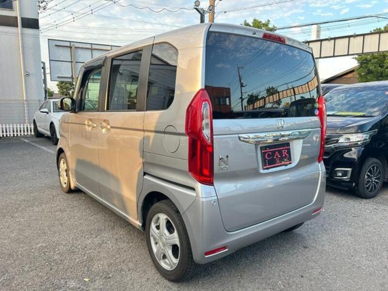 N BOX CUSTOM