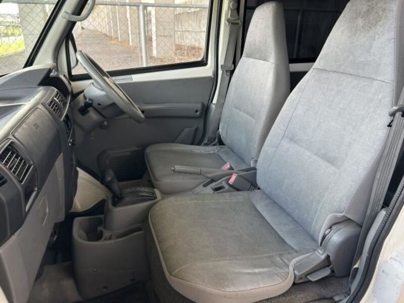 MINICAB VAN