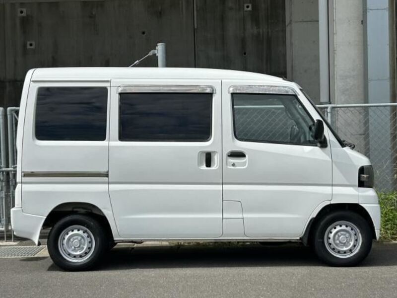 MINICAB VAN