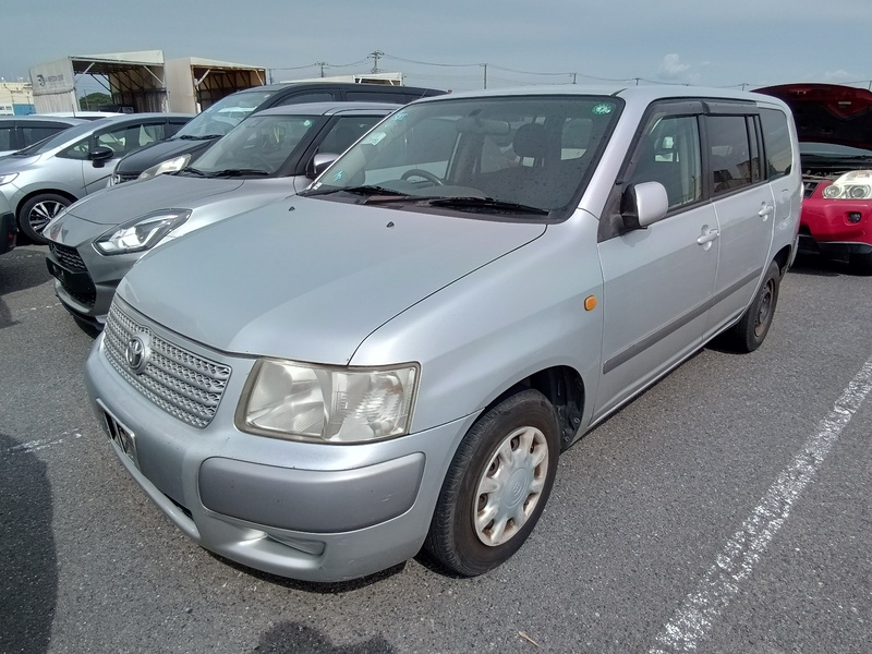 TOYOTA SUCCEED VAN