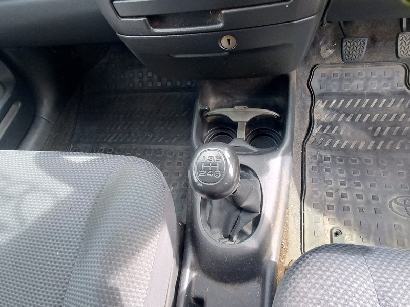 SUCCEED VAN