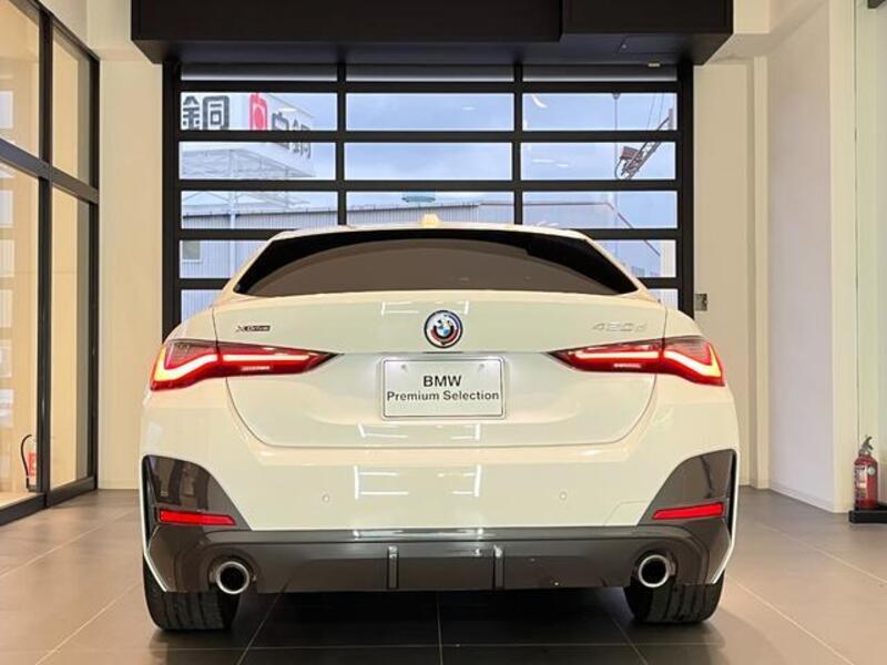 4 SERIES