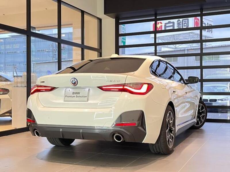4 SERIES