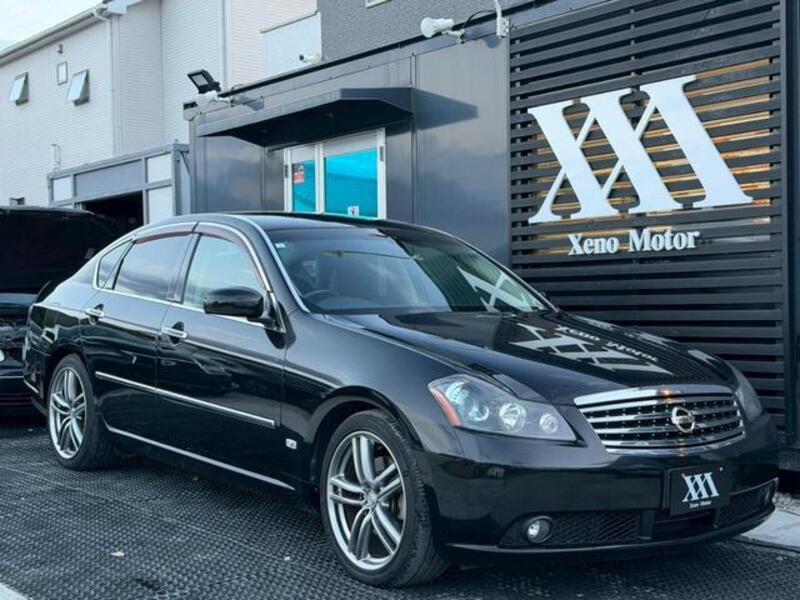 NISSAN FUGA