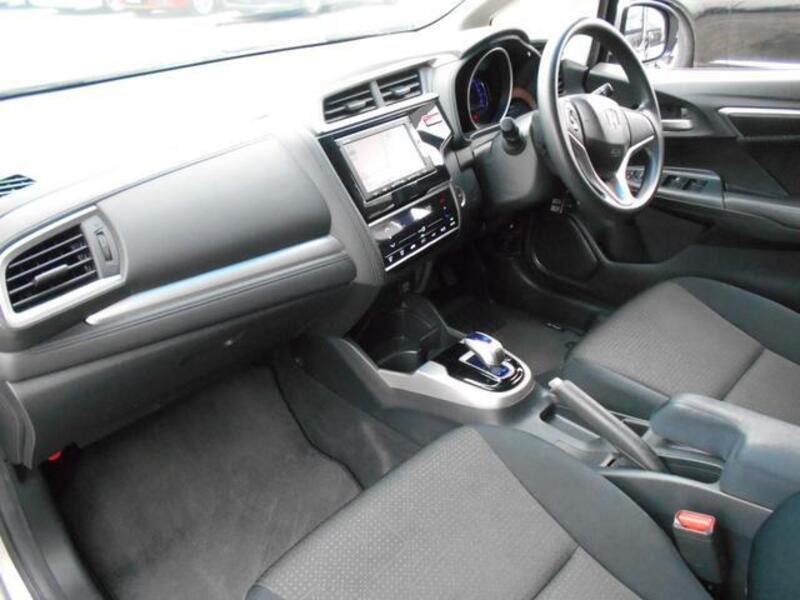 FIT HYBRID