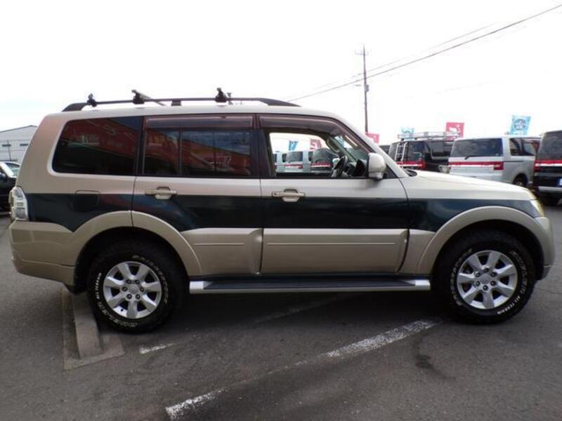 PAJERO