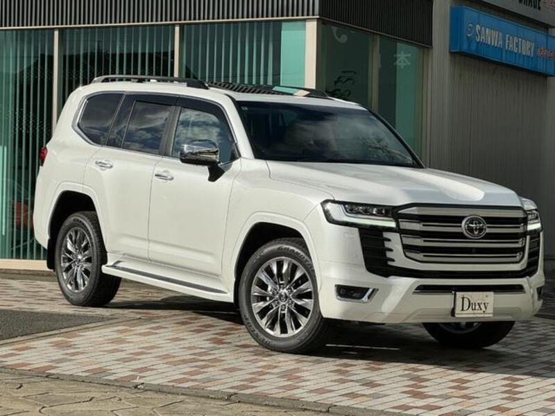 LAND CRUISER