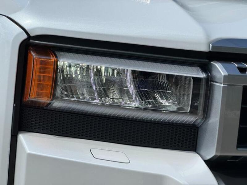 LAND CRUISER 250