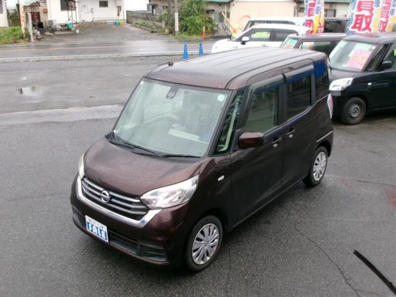 NISSAN DAYZ ROOX