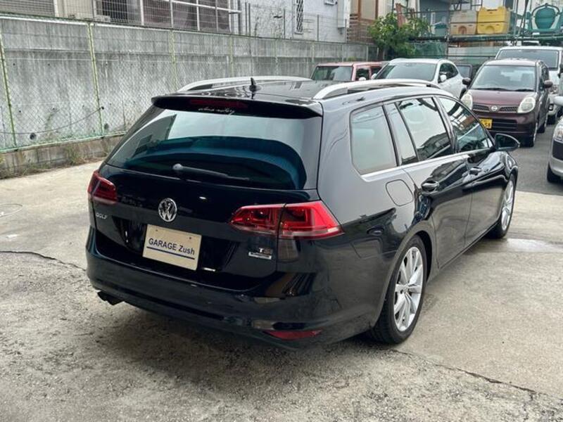 GOLF VARIANT
