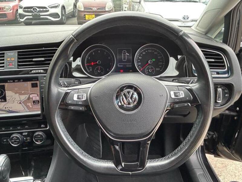 GOLF VARIANT