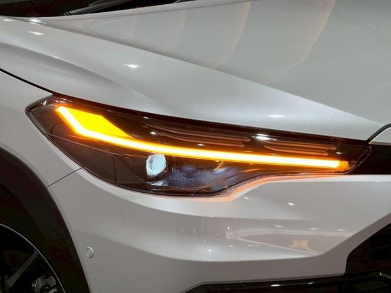COROLLA CROSS