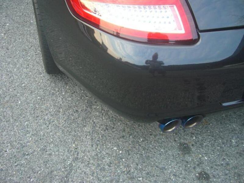 911