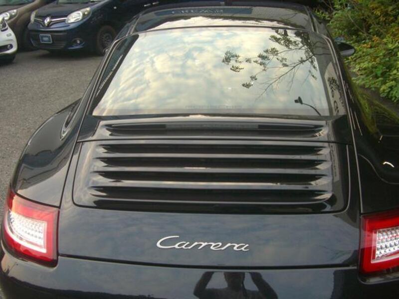 911