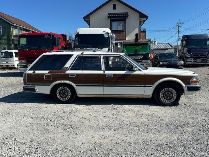 GLORIA WAGON