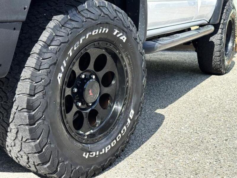 HILUX SURF
