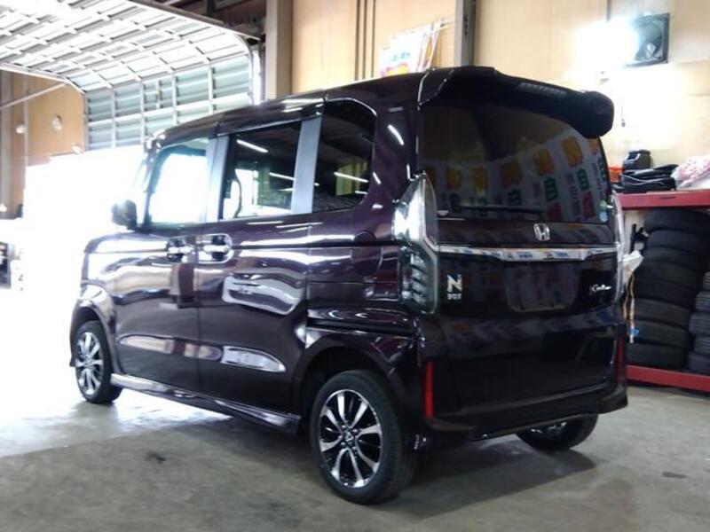 N BOX CUSTOM