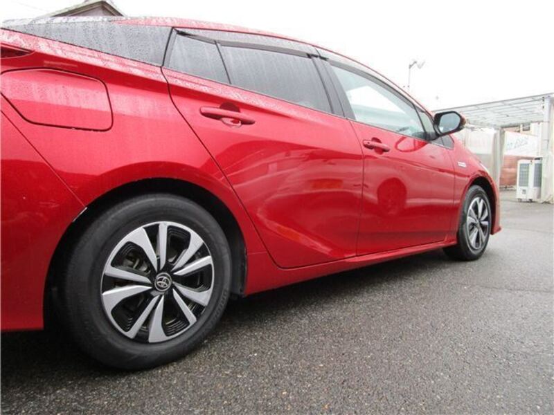 PRIUS PHV