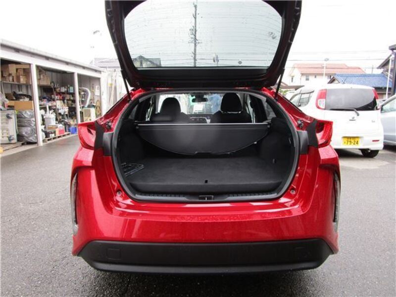 PRIUS PHV