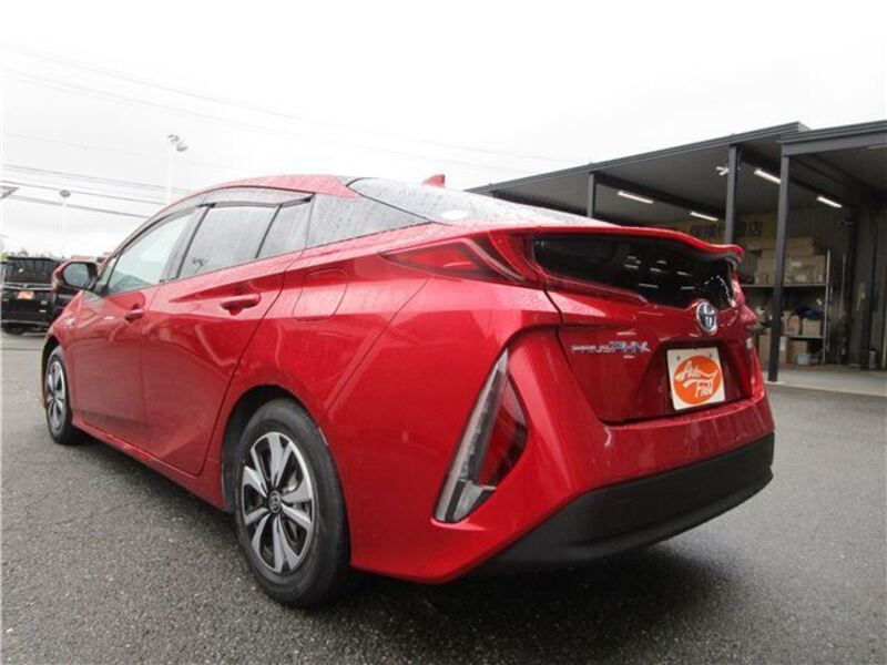 PRIUS PHV