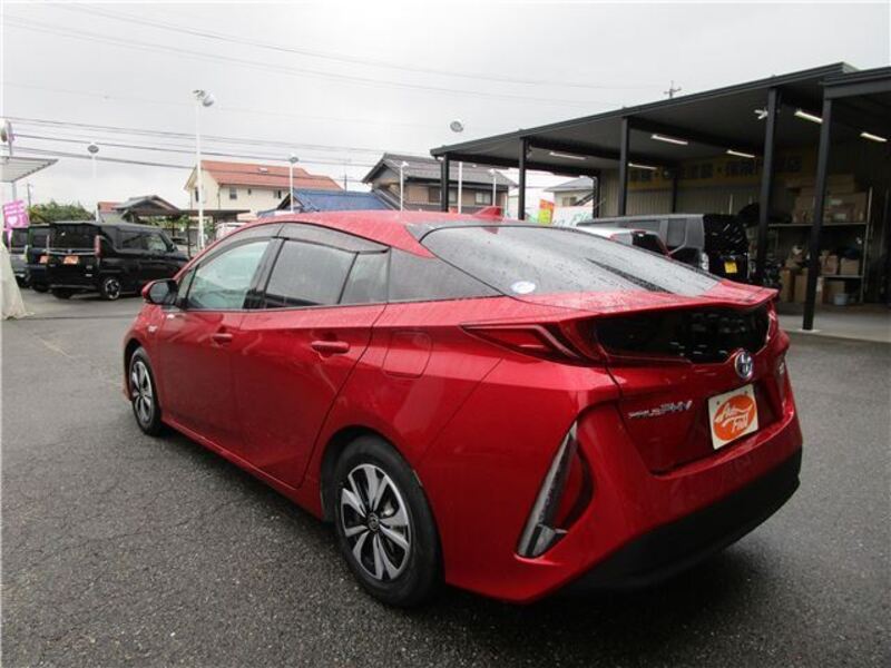 PRIUS PHV