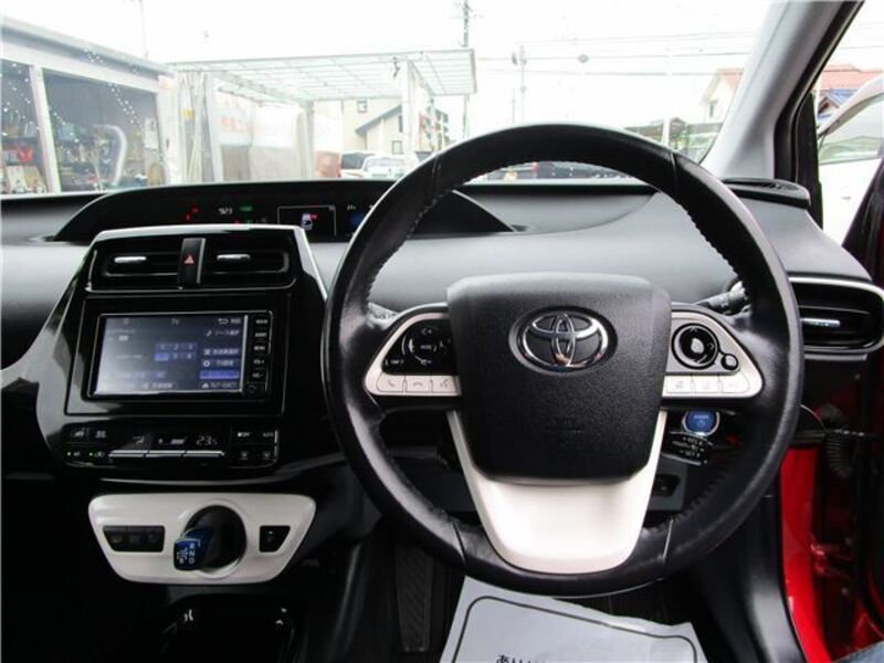 PRIUS PHV