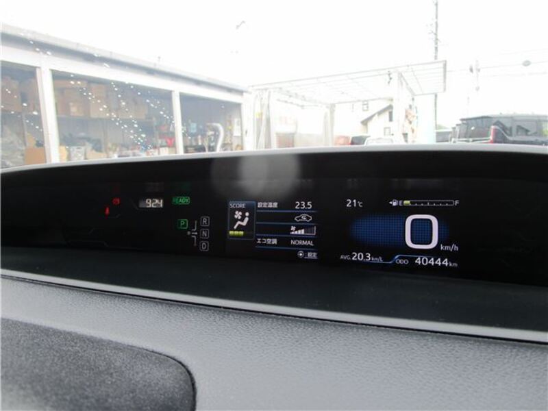 PRIUS PHV