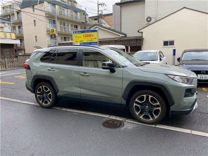 RAV4