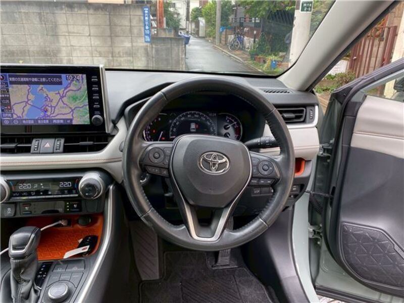 RAV4