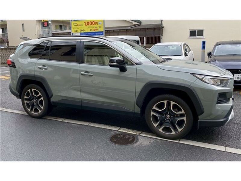 RAV4
