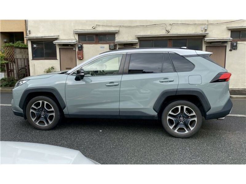 RAV4