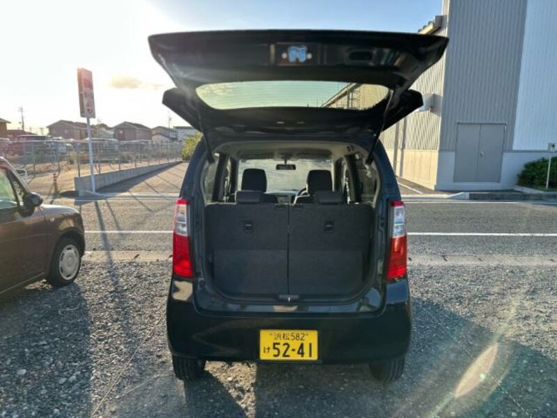 WAGON R