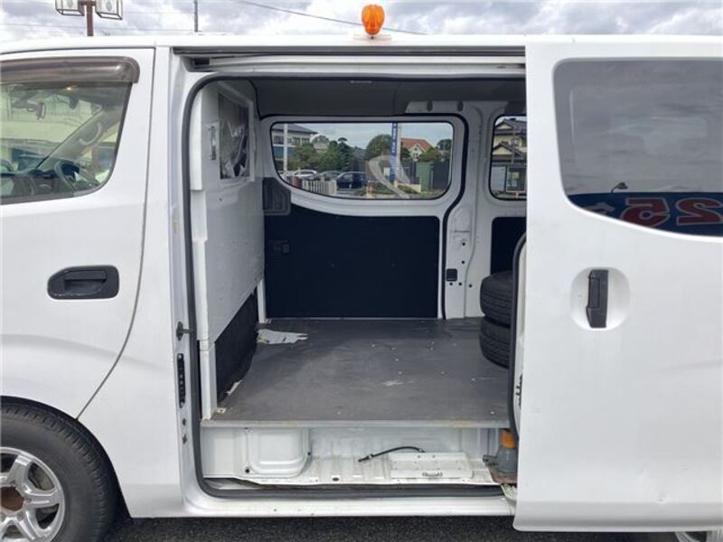 NV350 CARAVAN