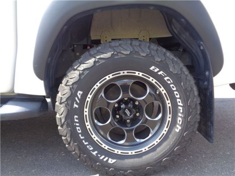 HILUX