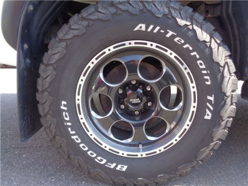 HILUX