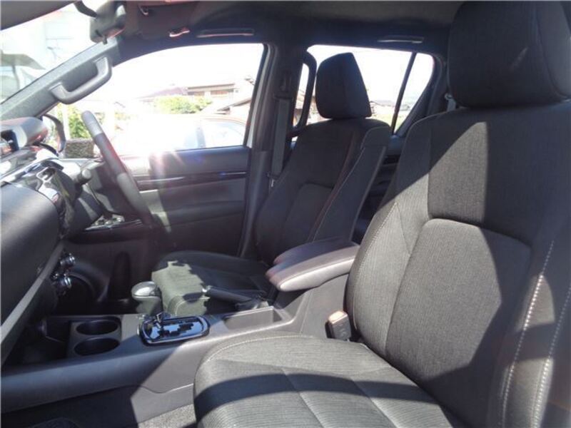 HILUX
