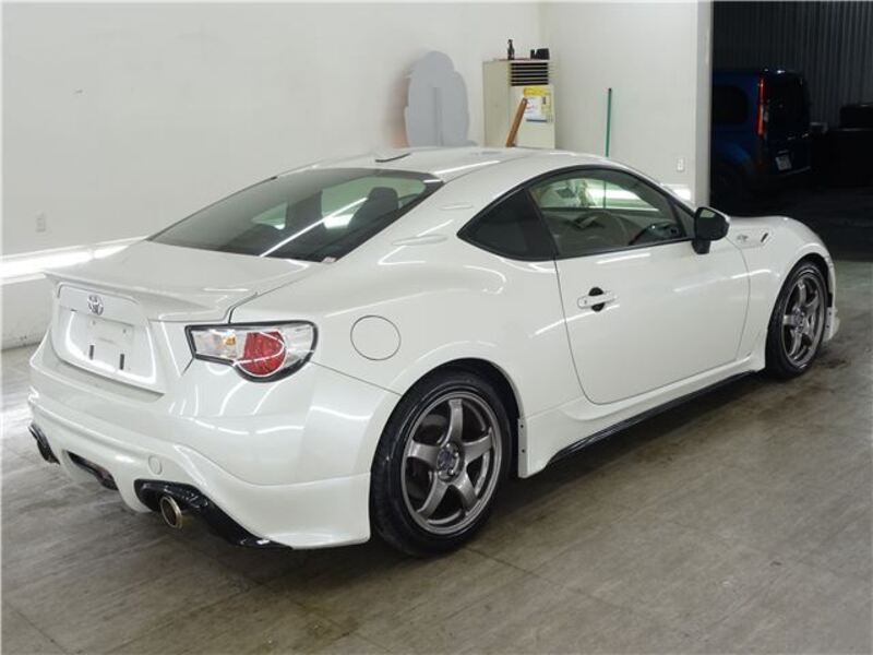 86